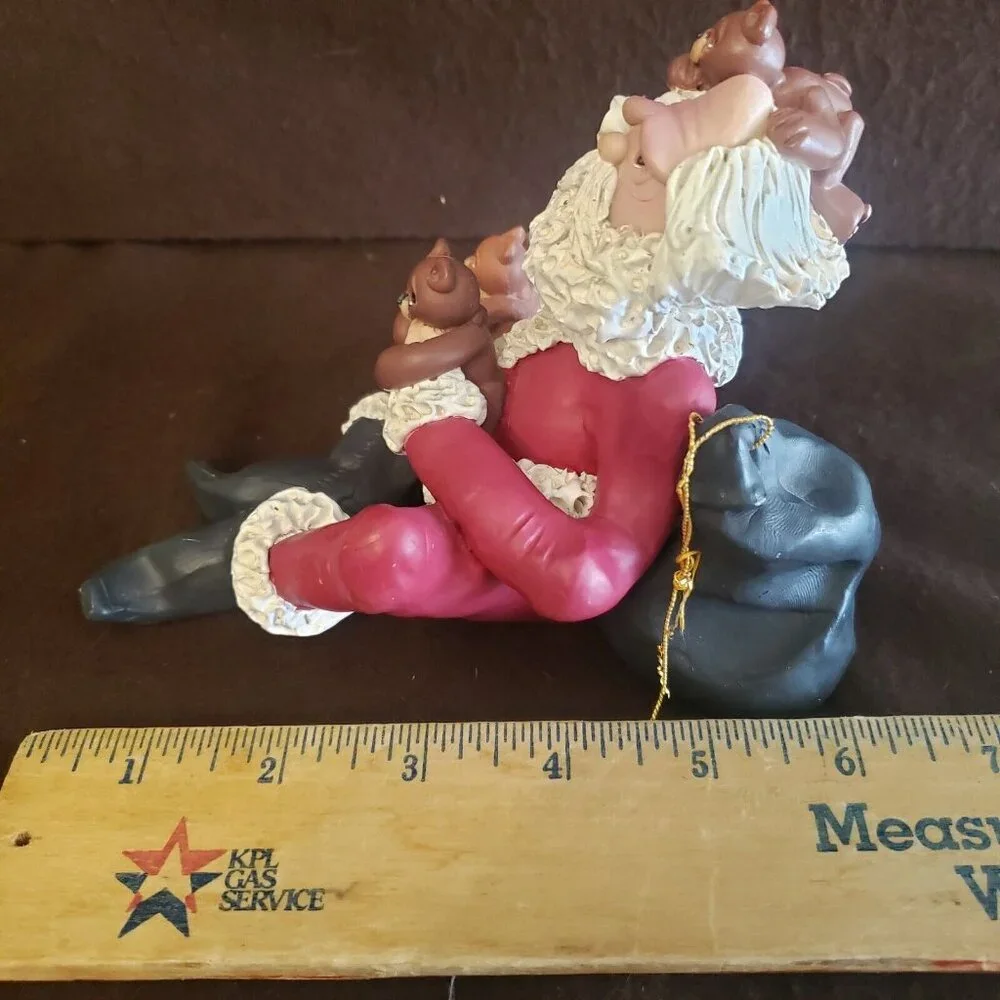 Vintage Possible Dreams Mini Munchikins Santa 1992 Figurine with bears resin Sad